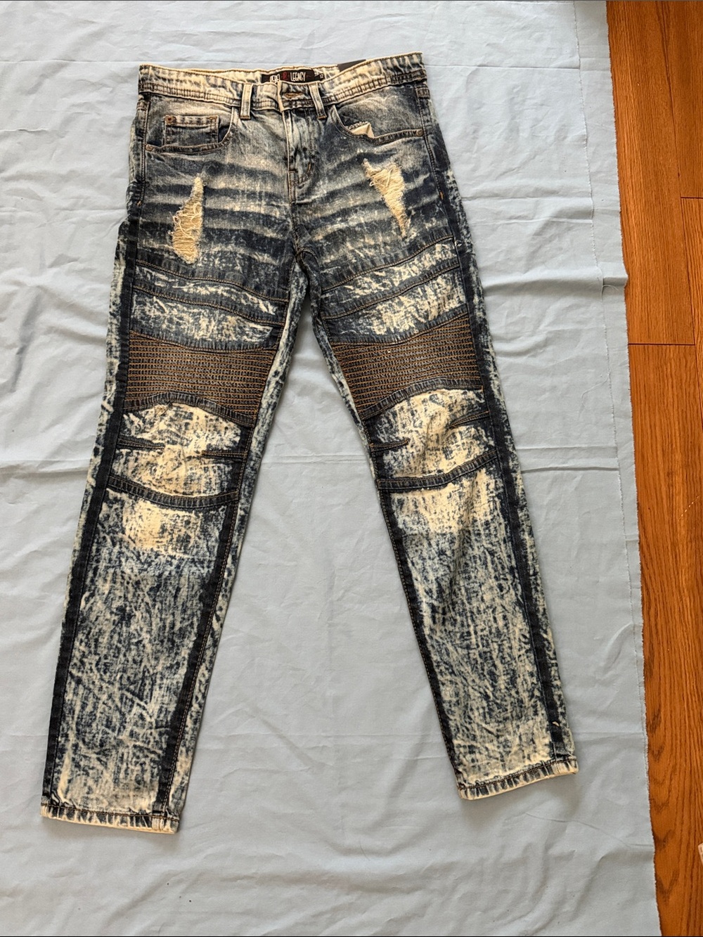 💥NI💥 BoysRebel Legacy Distressed Acid-Wash Blue Jeans with Brown Patch Detail